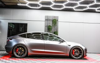 Tesla yliteippaus 3M Satin Dark Grey, full chromedelete