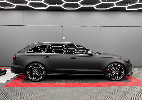 Audi RS6. Lasien tummennus, valojen tummennus. yliteippaus Matt Black Audi RS6. Lasien tummennus, valojen tummennus. yliteippaus Matt Black