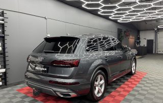 Audi Q7 auton lasien tummennus, takalasien tummennus