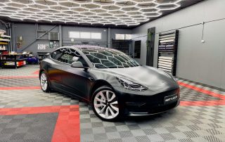 Tesla Model 3 black, takavalojen tummennus, ajovalojen tummennus, auton lasien tummennus