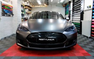 Tesla takavalojen tummennus, ajovalojen tummennus, auton lasien tummennus