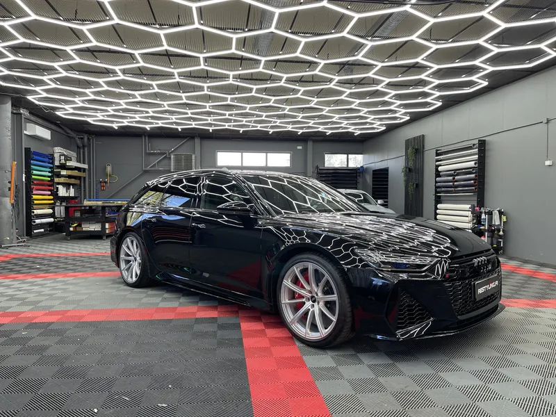 Audi A6 – Restyling Pointin työ