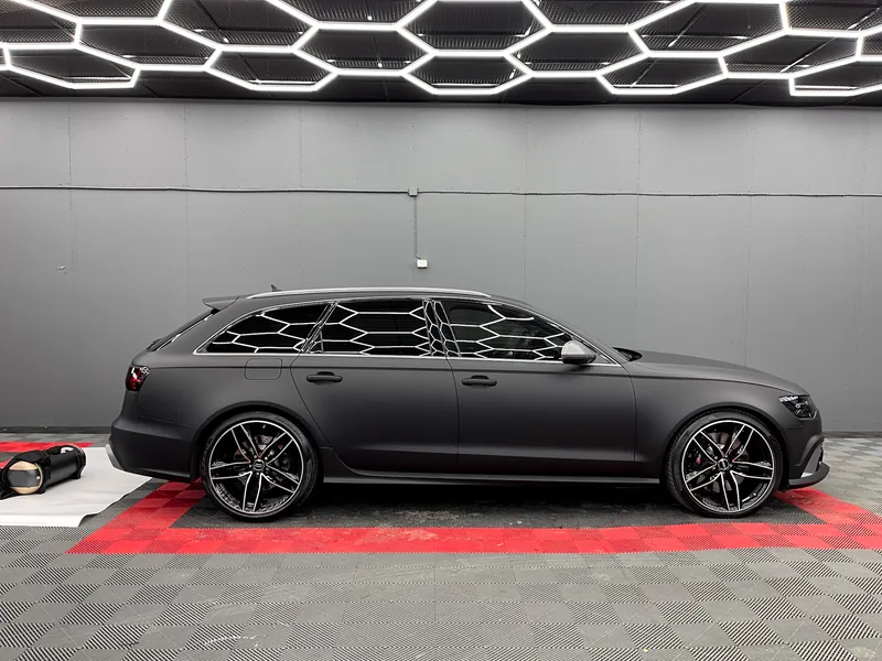 Audi A6 – Restyling Pointin työ