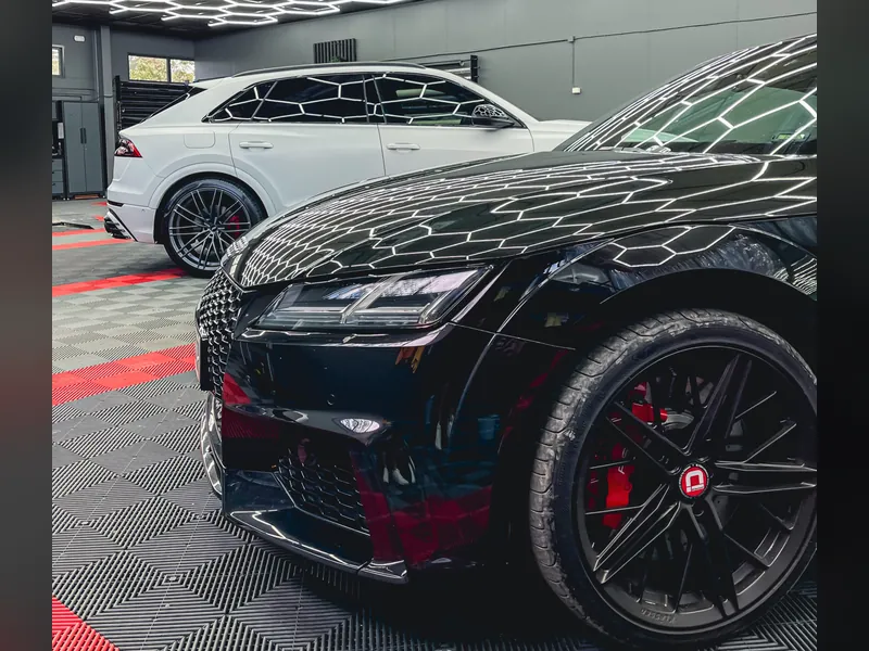 Audi Q8 – Restyling Pointin työ