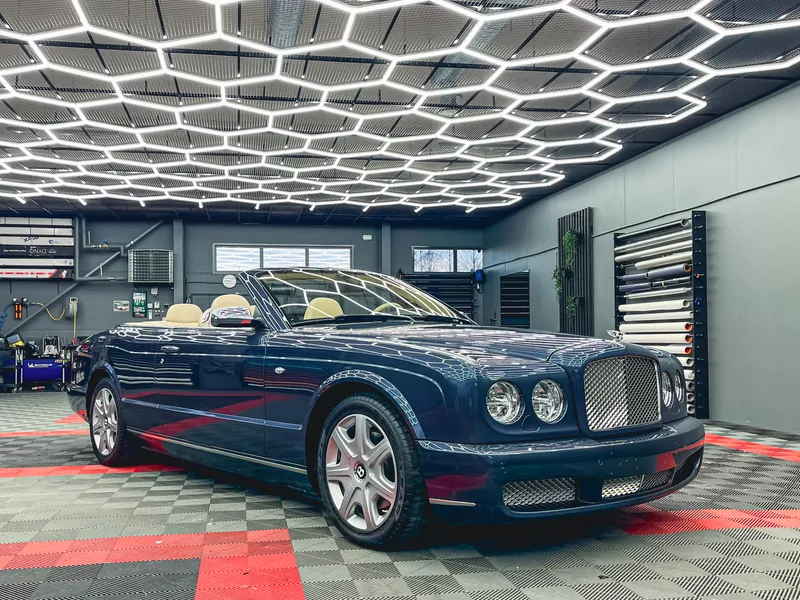 Bentley Azure – Restyling Pointin työ