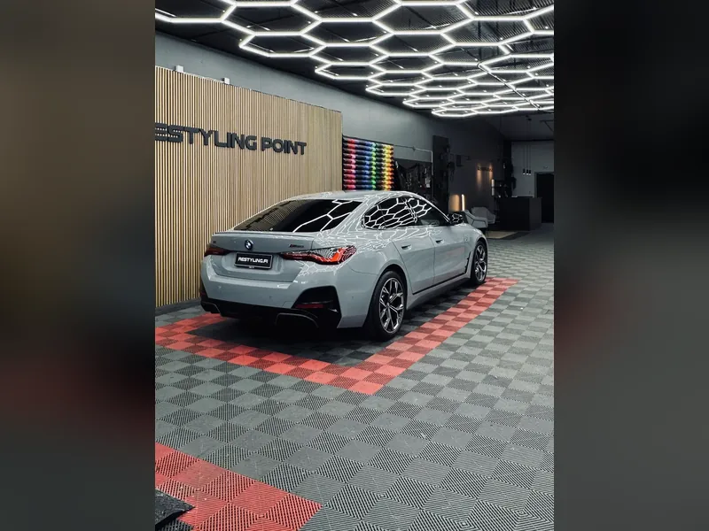 BMW i4 – Restyling Pointin työ