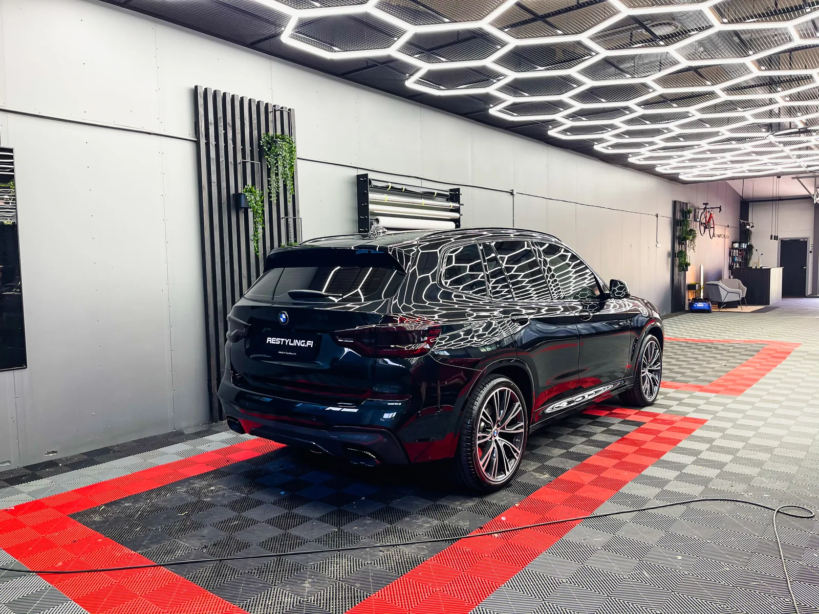 BMW X3 – Restyling Pointin työ