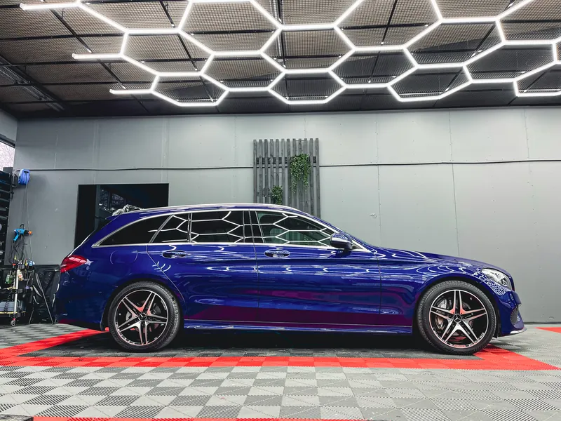 Mercedes-Benz C-sarja – Restyling Pointin työ