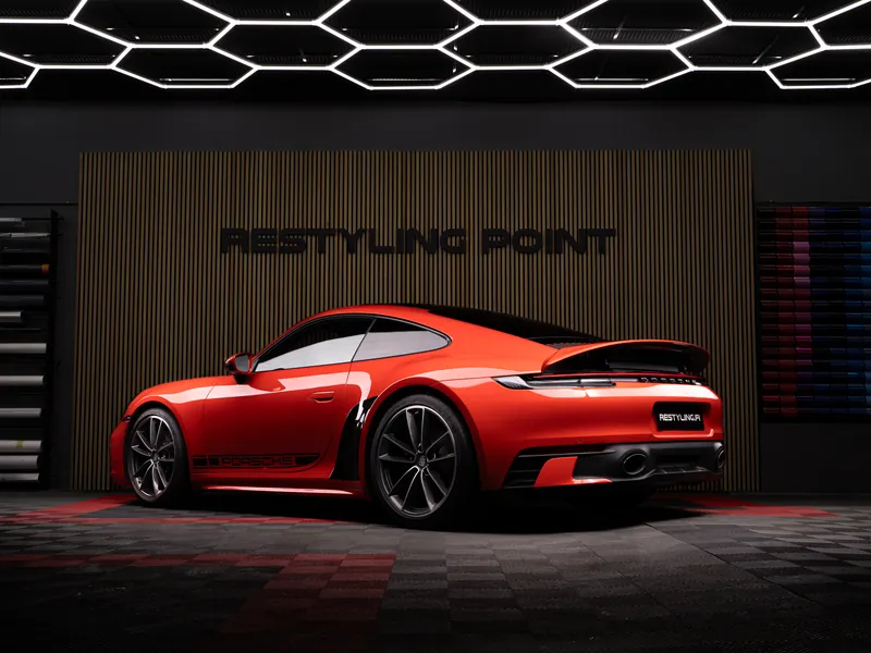Porsche 911 – Restyling Pointin työ