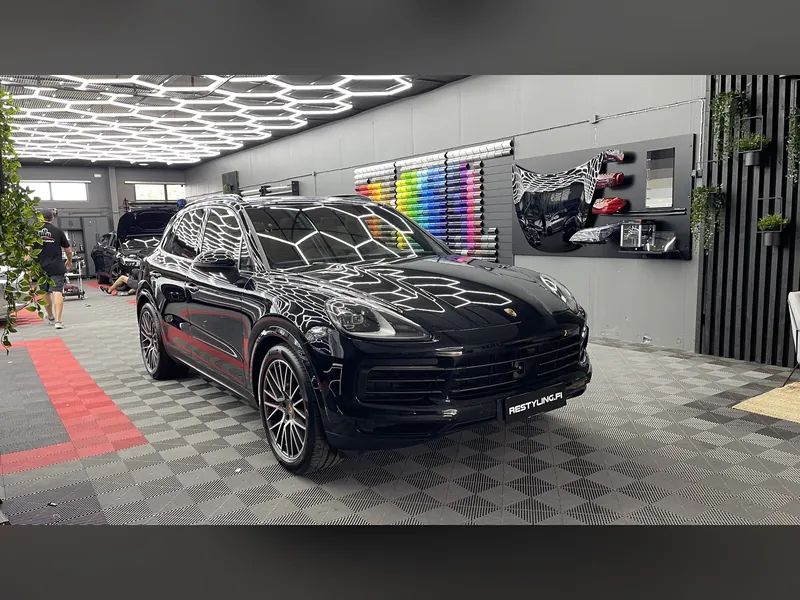 Porsche Cayenne – Restyling Pointin työ
