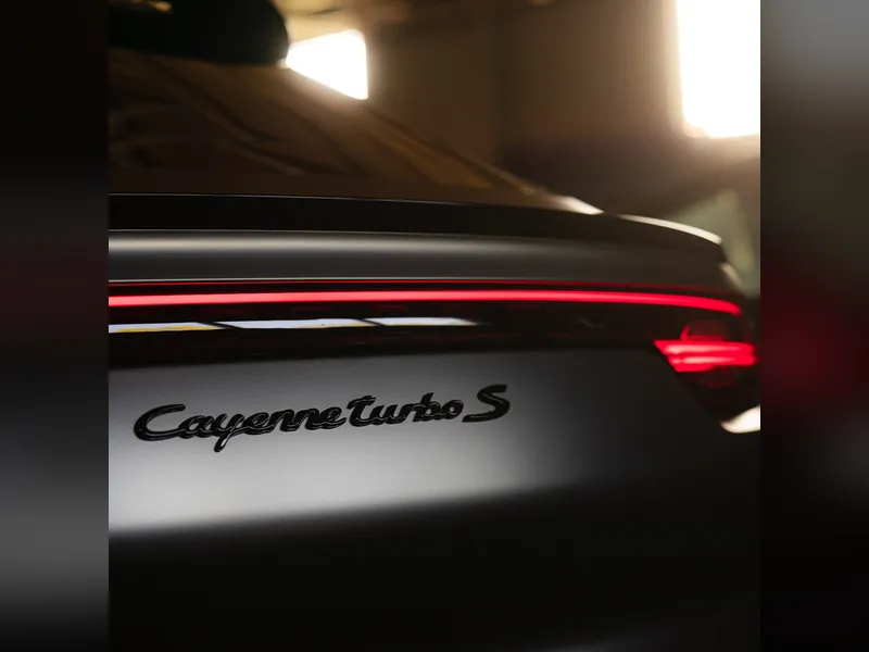 Porsche Cayenne – Restyling Pointin työ