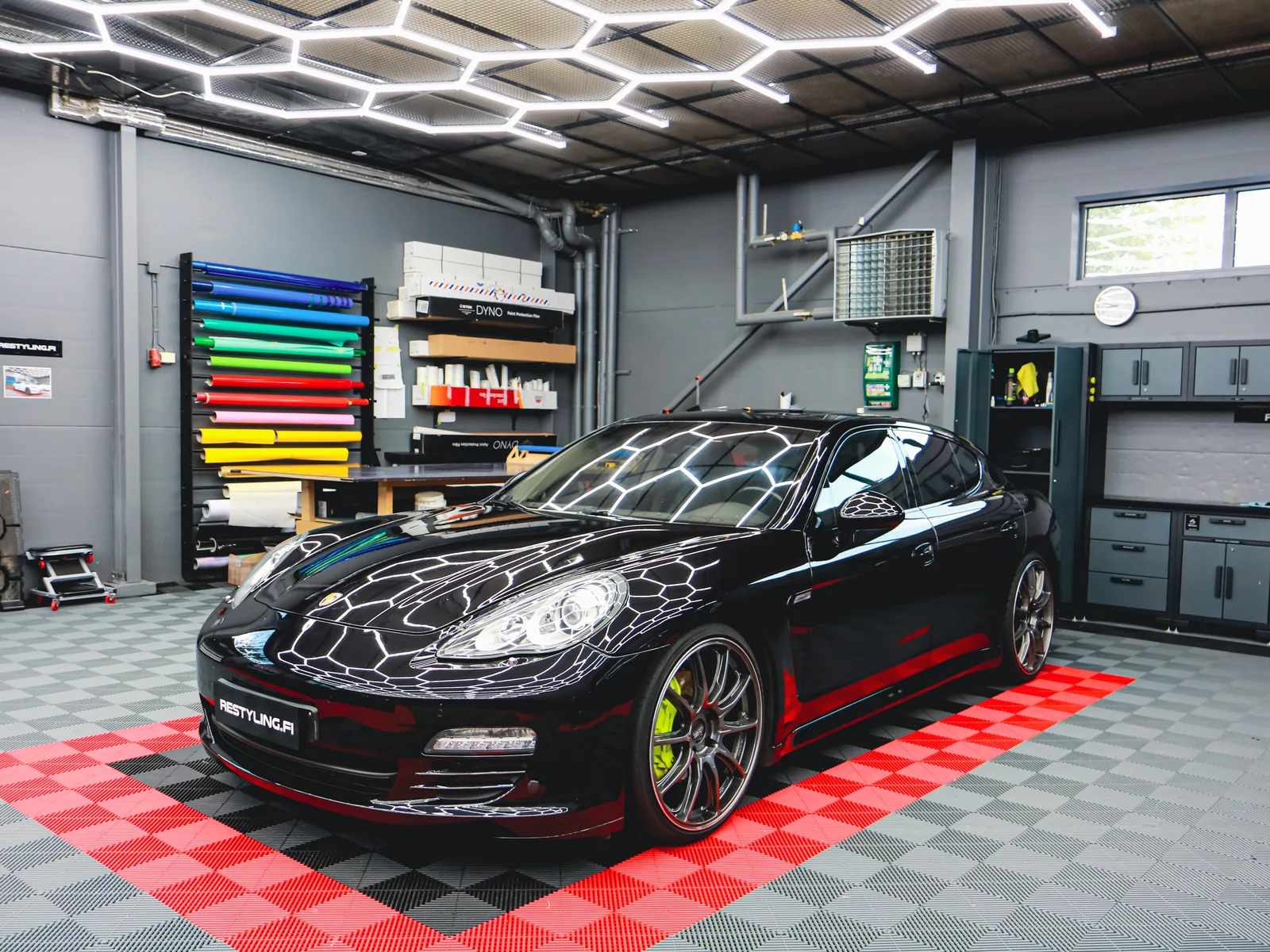 Porsche Panamera – Restyling Pointin työ