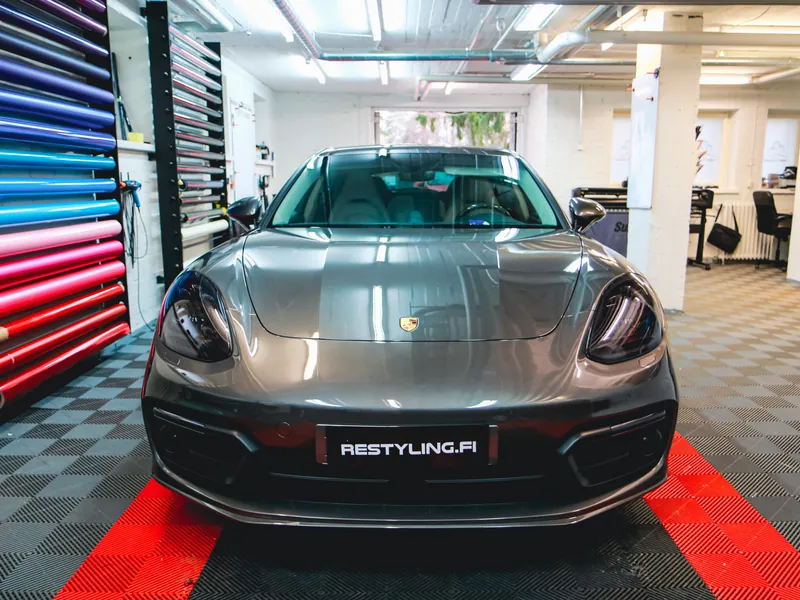 Porsche Panamera – Restyling Pointin työ
