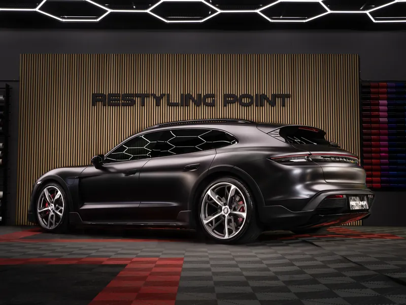 Porsche Taycan – Restyling Pointin työ