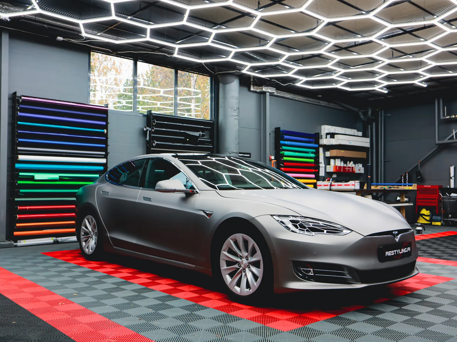 Tesla Model S – Restyling Pointin työ