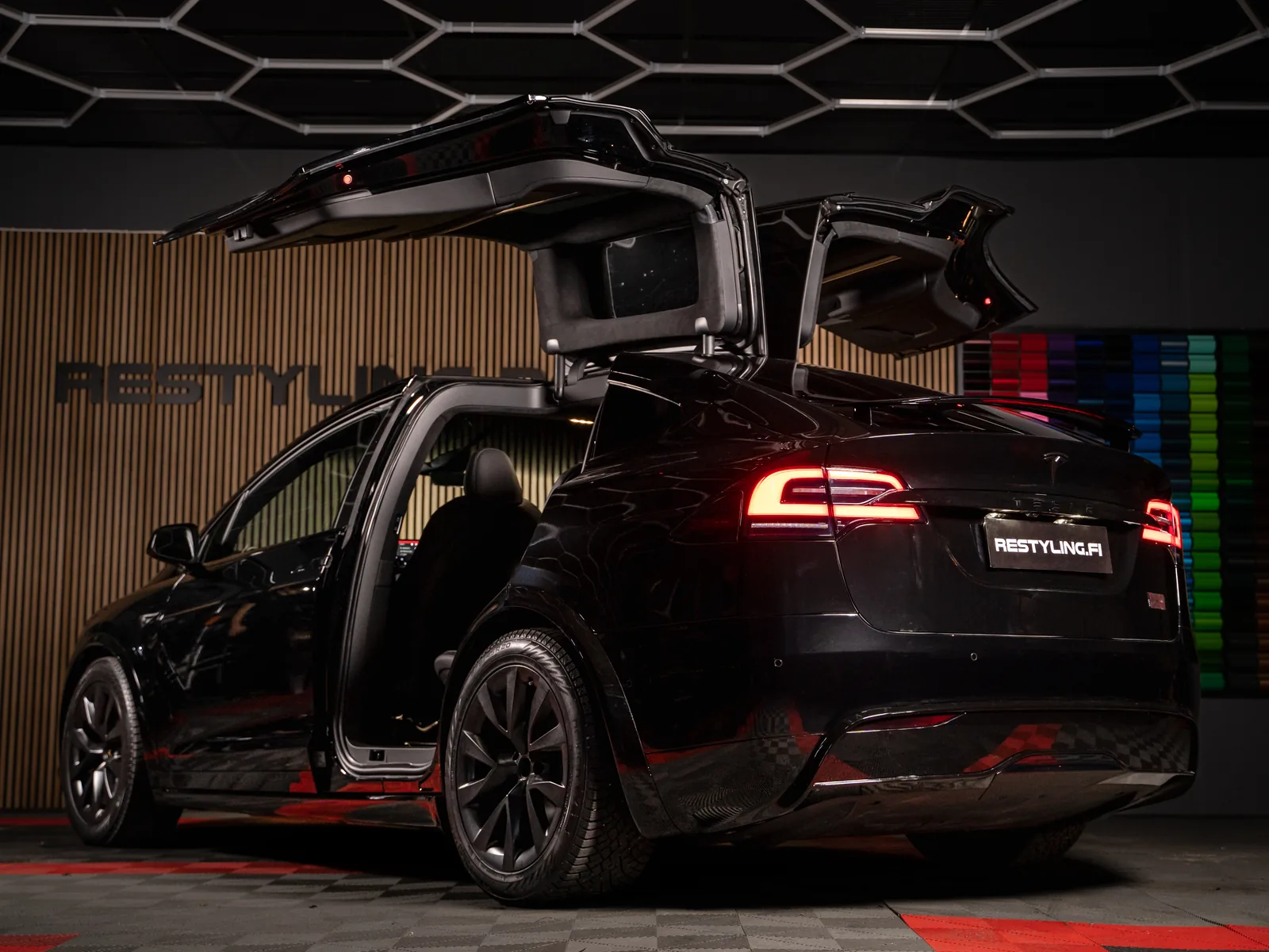 Tesla Model X – Restyling Pointin työ