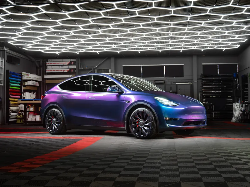 Tesla Model Y – Restyling Pointin työ