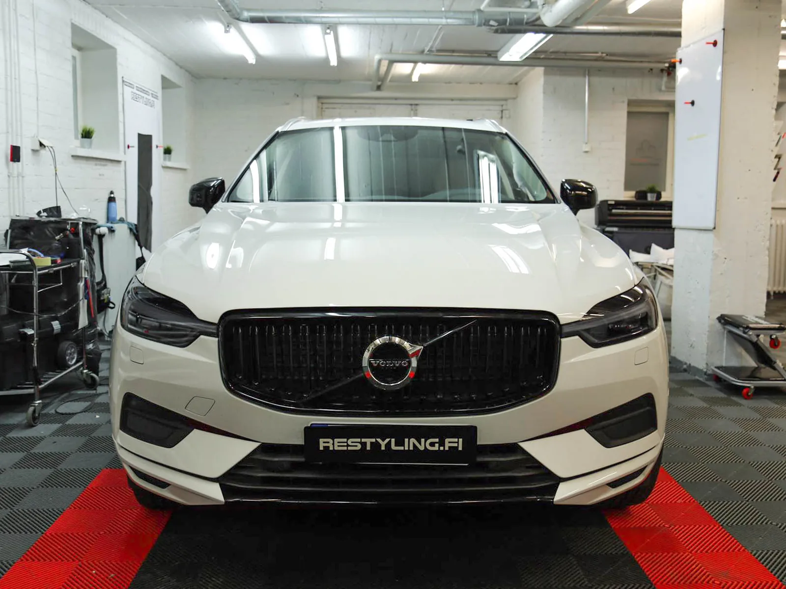 Volvo XC60 / XC90 – Restyling Pointin työ