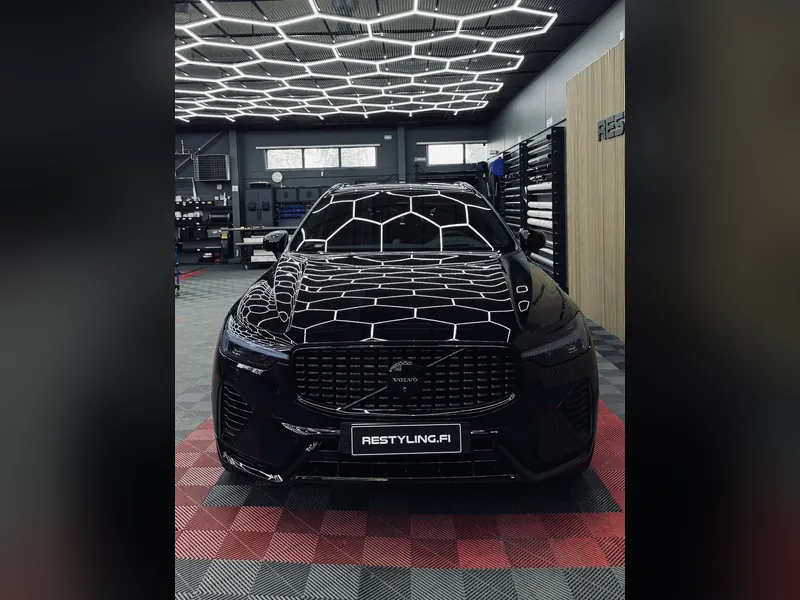 Volvo XC60 / XC90 – Restyling Pointin työ