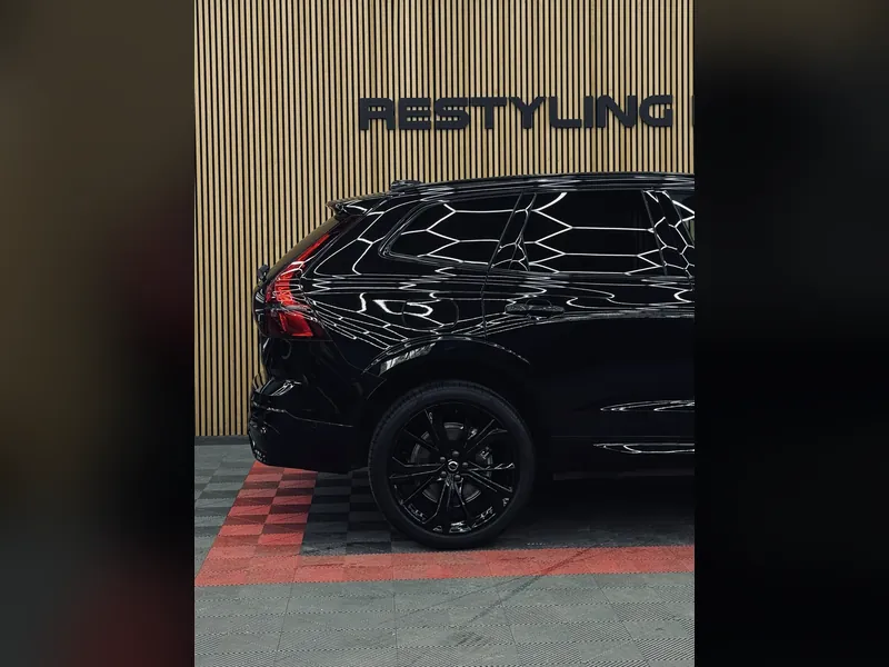 Volvo XC60 / XC90 – Restyling Pointin työ