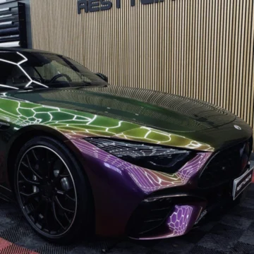 Keraaminen pinnoite ei ole “asenna ja unohda” -ratkaisu. Tämä Mercedes-AMG SL 43 palasi meille keraamisen pinnoitteen…